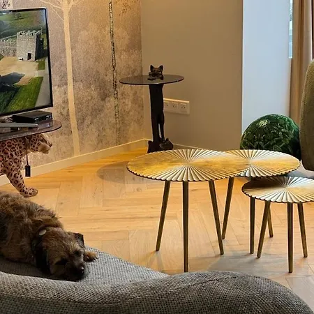 Luxe-bord De Mer-hyper Centre Art Deco Holiday home *