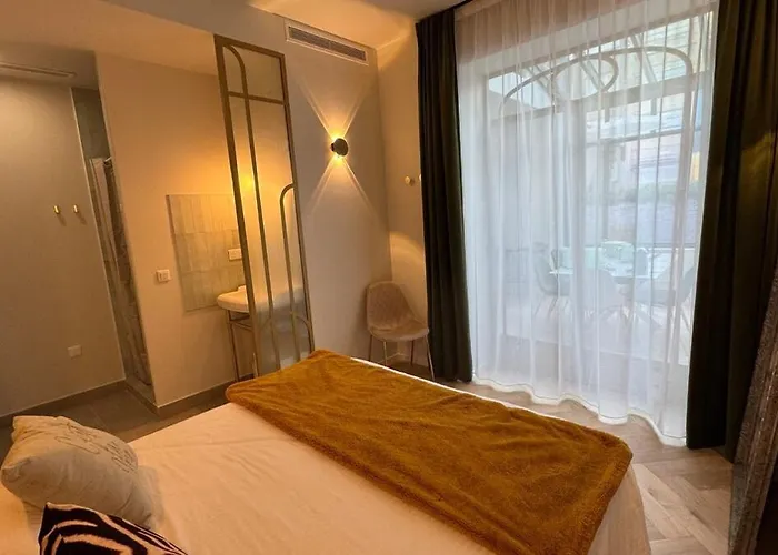 Hébergement de vacances Luxe-bord De Mer-hyper Centre Art Deco *